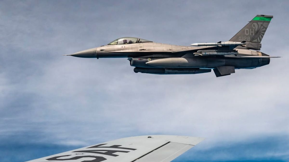 US Deploys F-22s and Military Fuel-Refueling Aircraft in Israel