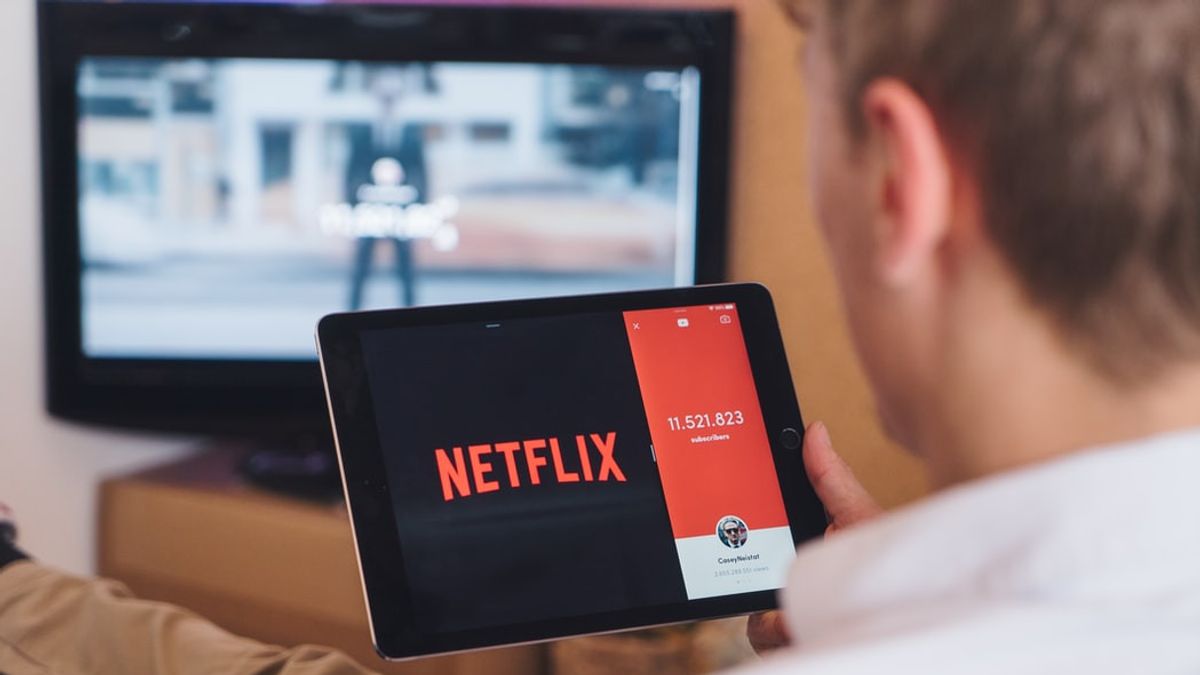流媒体电视网络越来越受欢迎， Netflix 合同桑达兰媒体