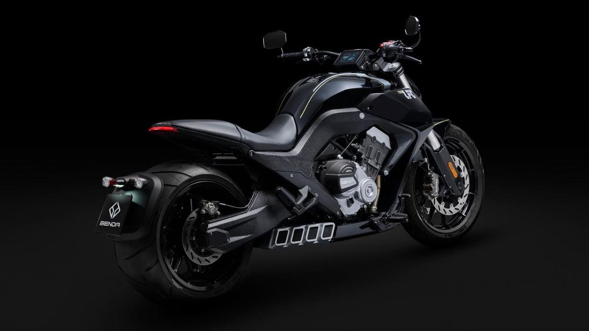 Cruiser Gagah Empat Cynder Benda LFC700 Hadir Di Inggris, Harga Terjutkan!