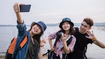Studi: Gen Z Lebih Pilih Liburan daripada Fokus Pencapaian Karier