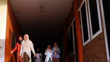 Peringati Hari Kartini dengan Berkebaya di SMP Islam Parung, Tanamkan Cinta Budaya Indonesia