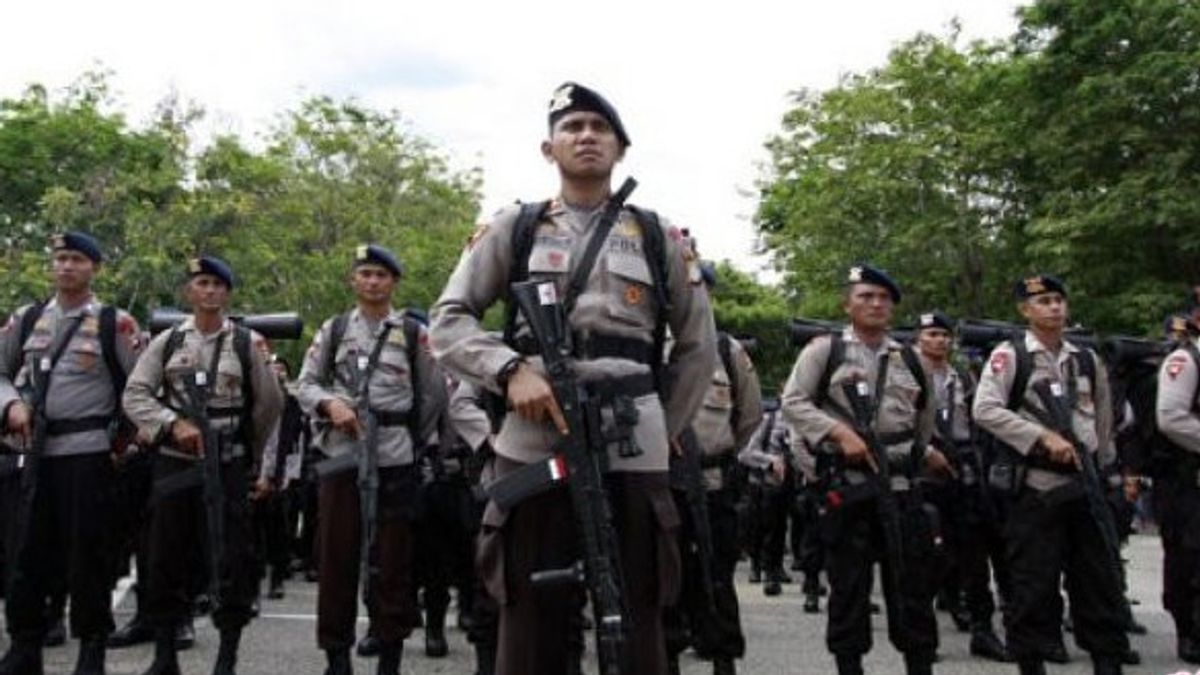 588 Police Personnel Escort The Determination Of The Governor Of Jakarta Today