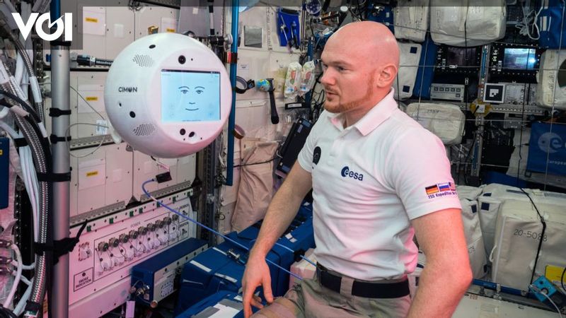 There are Robots Similar to Human Faces to Accompany Astronauts on Missions in Space