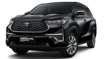 Compete With Ertiga Smart Hybrid, This Is The Price Of Toyota Innova Zenix Hybrid