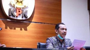 努鲁尔·古夫隆(Nurul Ghufron)与KPK理事会的抵抗被怀疑希望成为卡皮姆