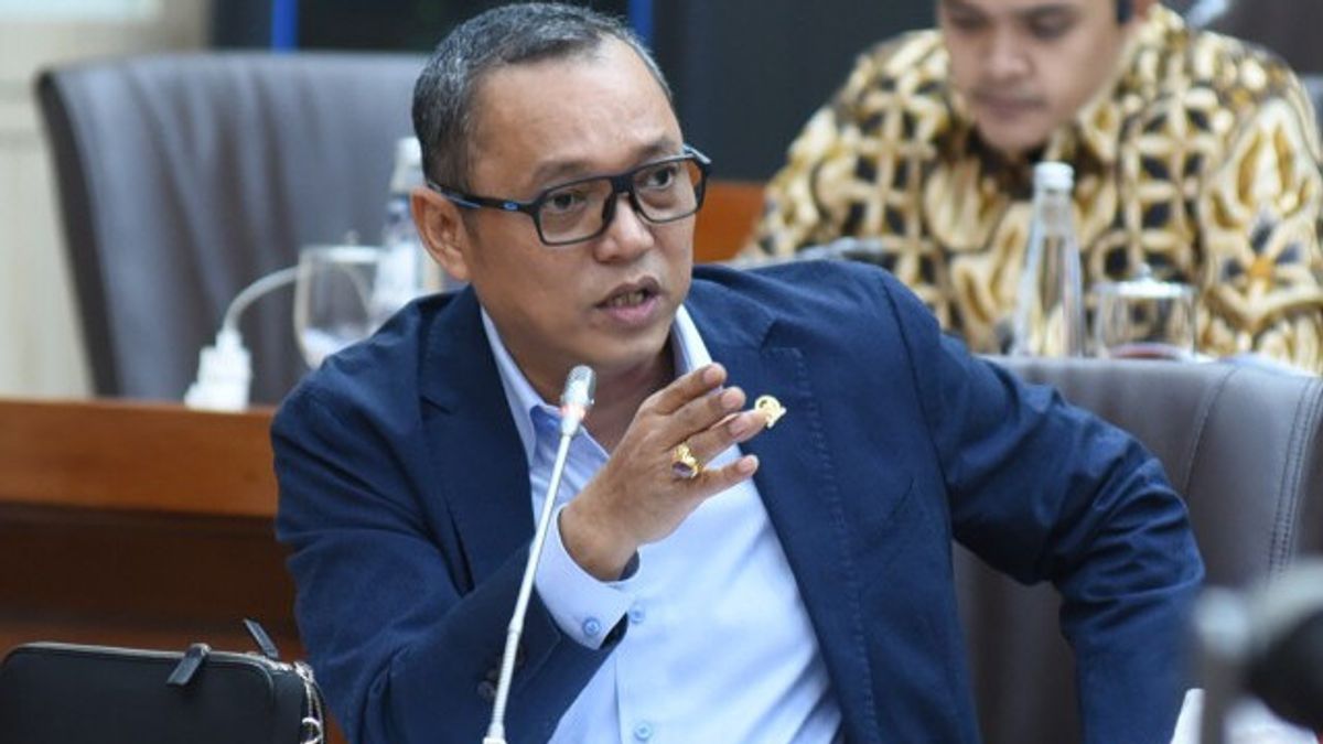 Le politicien du PDIP est le projet IKN trop ambitieux, devrait appeler Bandung Bondowoso comme chef de l’autorité