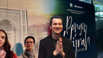 Endy Arfian Takes 2 Weeks To Learn Uzbek Language In The Film Pengin Hijrah