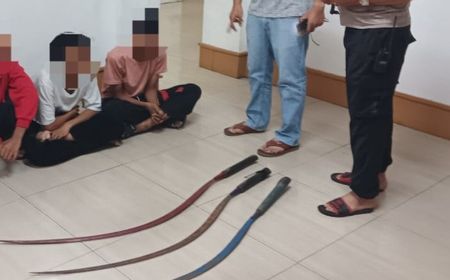 3 Remaja di Kemayoran Bawa Celurit Ukuran 1 Meter