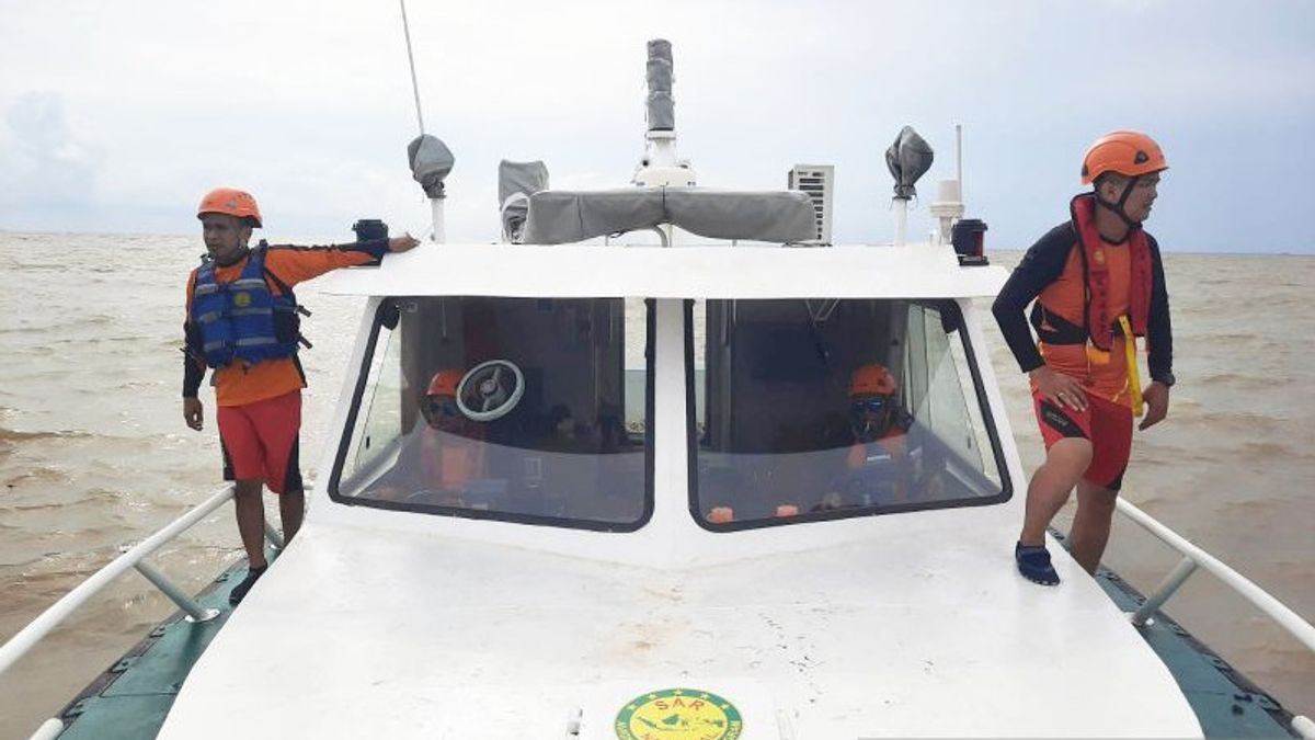 Banjarmasin Basarnas Looking For Passengers KM Dharma Kartika IX Who Fell Into The Sea