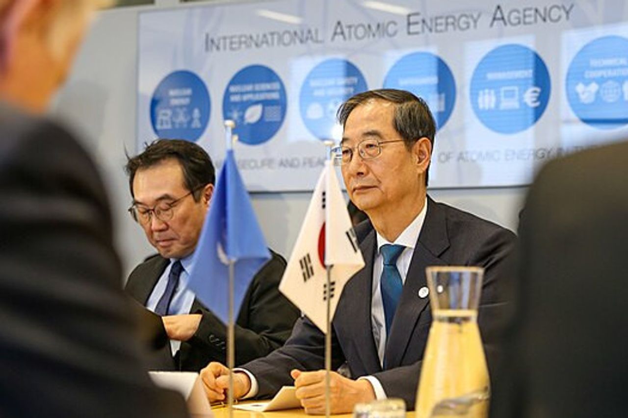 韓国首相は看護師と医療従事者に雇用計画のキャンセルを要請する