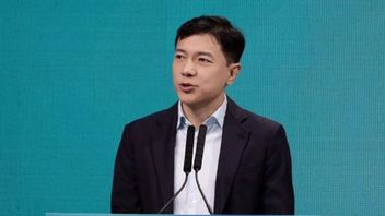 Baidu CEO Warns Potential Resources Concession In China's Big Language Model Development