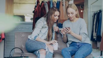 忍耐の芸術: なぜ私たちはソーシャルメディアで「過剰に」共有するのか?