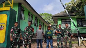 وثائق رسمية غير قادرة، اثنان من عابري الحدود بتكليف من فرقة العمل الإندونيسية - تيمور الشرقية بامتاس
