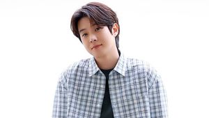 Choi Woo Shik Dapat Tawaran Drama Adaptasi Webtoon Hit