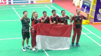 ASEANパラ競技大会2023:ガンヤンマレーシア、パラバドミントンチームがインドネシア初の金メダルを授与