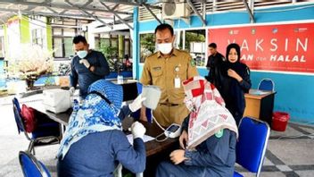مطالبة جميع ASNs بالتطعيم ضد COVID-19 ، منظمة الجهاز الإقليمي لحكومة مقاطعة رياو سوراتي