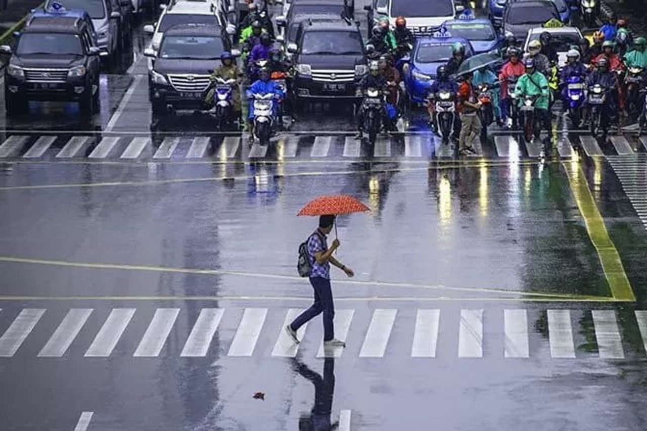 Weather Forecast Wednesday April 13: South Jakarta, East And Bogor Light Rain