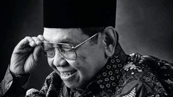 غوس دور وسيايخونا خليل يصبحان أبطالا وطنيين ، PKB: الشخصان لديهما خدمات عظيمة استثنائية للأمة