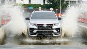 Hore! Sri Mulyani Pastikan Pajak Gratis untuk Mobil 2.500 CC Dirilis April 2021, Beli Fortuner cs Makin Murah
