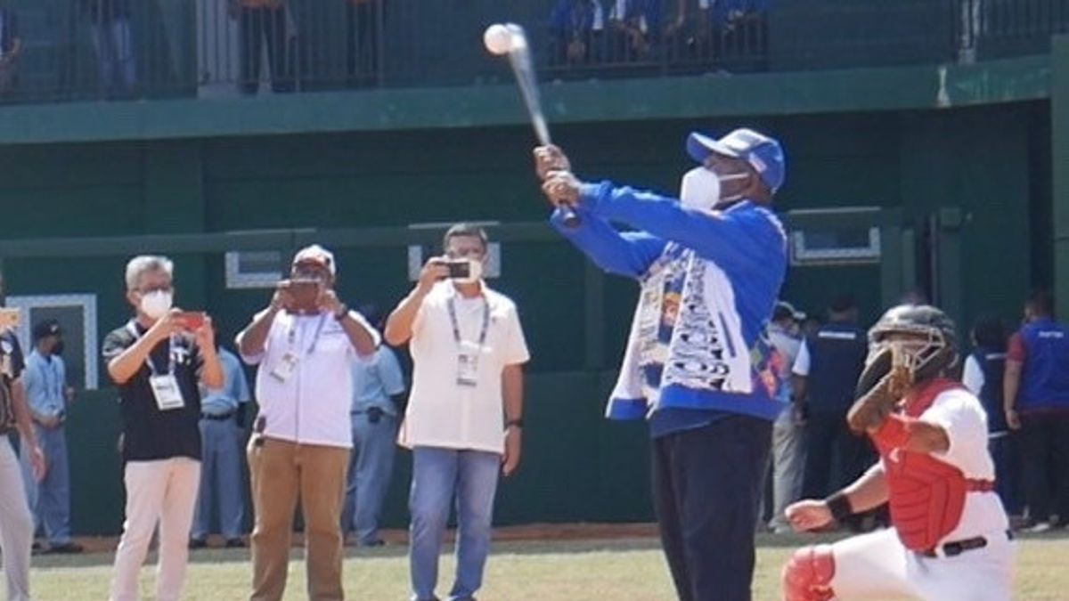Le Baseball Ouvre La Série De La XXIe Semaine Nationale Du Sport à Jayapura Regency
