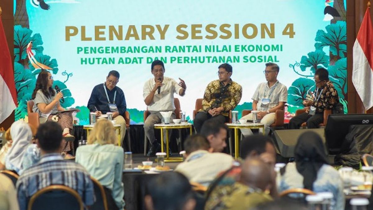 KEM Dorong Penguatan Rantai Nilai Ekonomi Hutan Adat untuk Tingkatkan Kesejahteraan Masyarakat