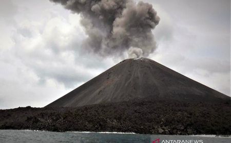 Gunung Anak Krakatau Meletus: Masyarakat Jangan Dibuat Bingung Soal Kemungkinan Tsunami