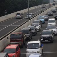 Pembangunan Flyover Latumenten Masuk Tahap Erection Girder, Arus Lalu Lintas Dialihkan hingga Juni 