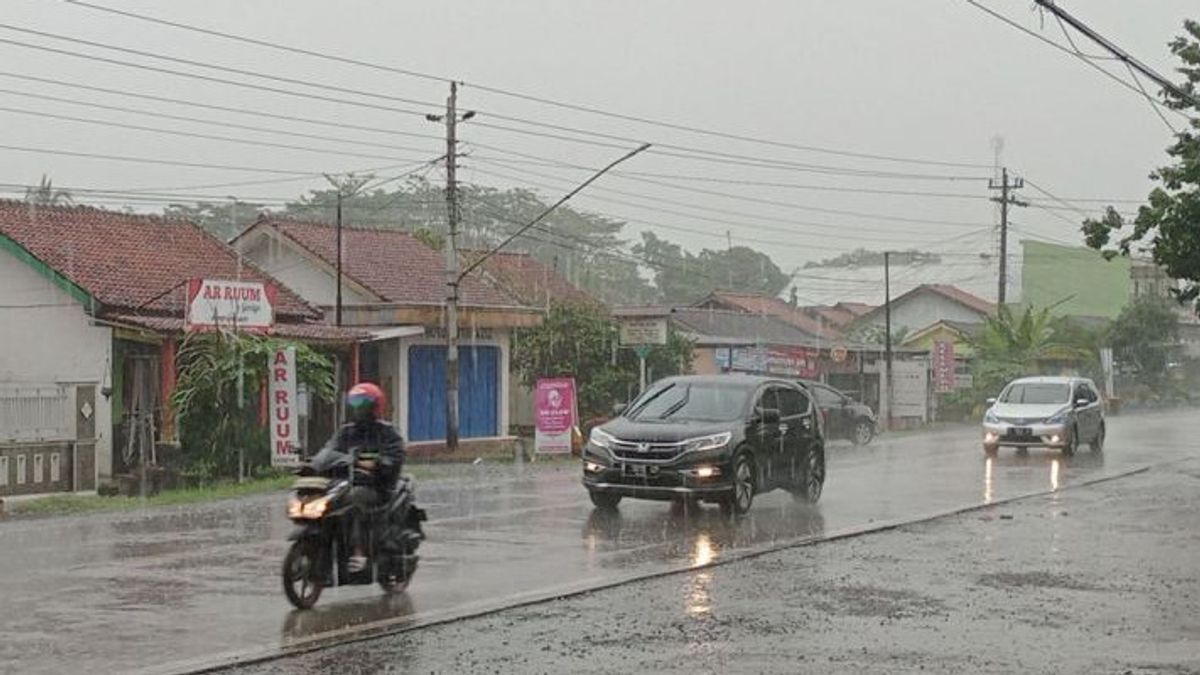 BPBD demande aux internautes d’être conscients du potentiel de météorologiques extrêmes à Semarang jusqu’à 2024