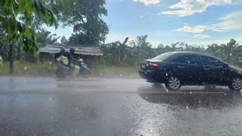 BMKG 敦促廖内群岛纳土纳居民注意恶劣天气