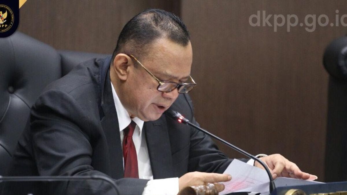 Kasus Kewarganegaraan Calon Bupati Orient, DKPP Berhentikan 2 Anggota KPU Sabu Raijua dari Jabatannya