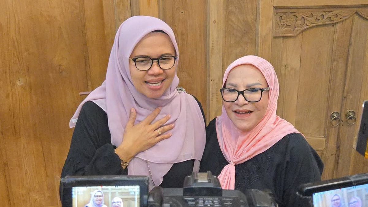 Starting From Cough, Mpok Atiek Must Be Rushed To The Hospital
