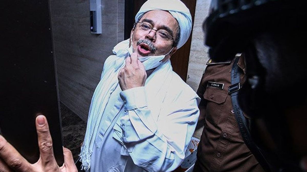 Makin Panas! Amien Rais Sebut TNI-Polri Tak terlibat Penembakan Laskar FPI, Rizieq Shihab Tak Terima