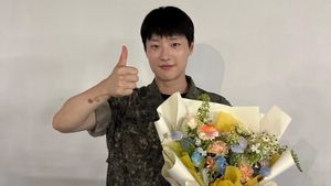 WOODZ Resmi Selesai Wajib Militer, Siap Sapa Penggemar!