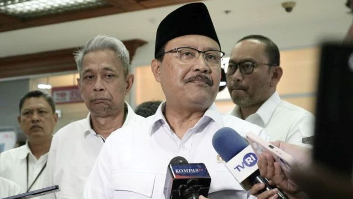 Mensos Gus Ipul Pecat Pendamping PKH yang Tahan Kartu Bansos