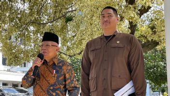 流传的Footo Beras Bulog Ditempel Stiker Prabowo-Gibran,副总统Minta向Bawaslu报告