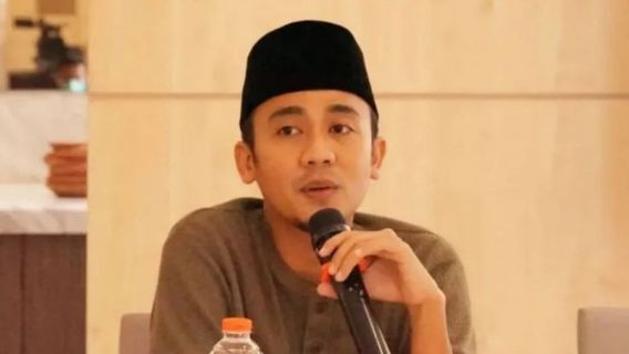 Le professeur de l’UM Surabaya rappelle au public les menaces de canulars après le débat cawapres