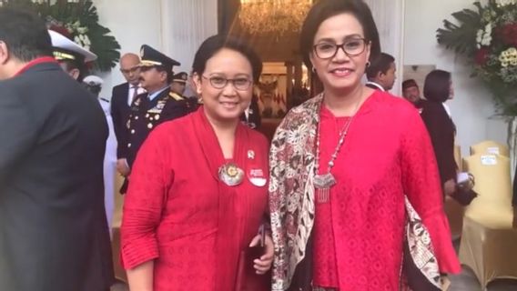 Sri Mulyani Uploads Photo With Foreign Minister Retno Marsudi, Nostalgic Friendship Since High School