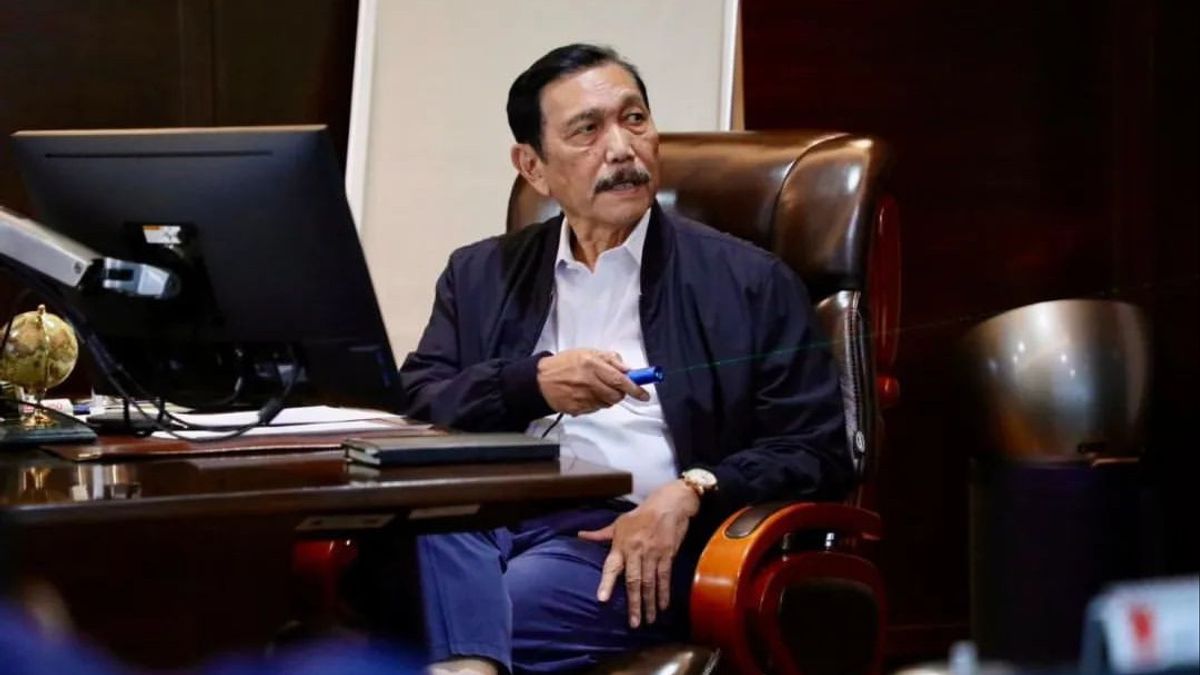 Luhut: Ada Lebih dari 200.000 WNA di Bali, Mulai Timbul Masalah Kriminalitas hingga Lapangan Kerja