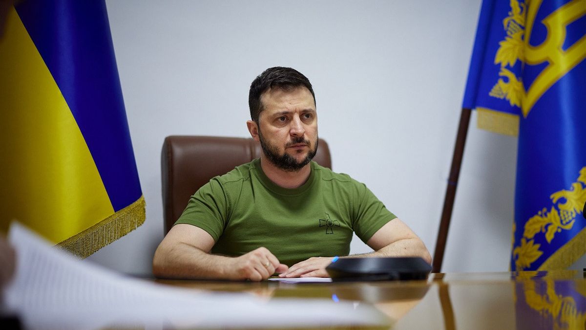 Attacked By Russian Artillery And Armor, President Zelensky Calls The Donbas Region Destroyed And Turned Into 'Hell'