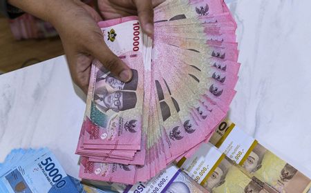 Rupiah Diprediksi Bakal Kembali Melemah di Tengah Ekspetasi Pemangkasan Suku Bunga AS