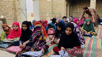 IOM、アフガニスタンの少女たちのルワンダへの学校への移住を支援