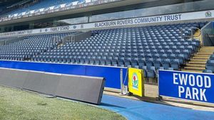 Salat Id di Stadion Blackburn Rovers Ewod Park  Tampung 1.000 Umat