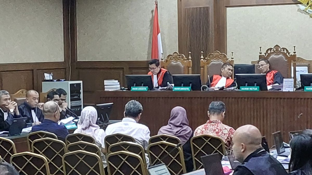 Hakim Kaget Dengar Gaji Direktur PT Timah: Bisa Sarapan di Jakarta, Malamnya di Singapura