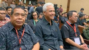 哈斯托听证会,努尔哈桑证人承认,他被迫OTK电话Harun Masiku,直到他被委托给笔记本电脑包