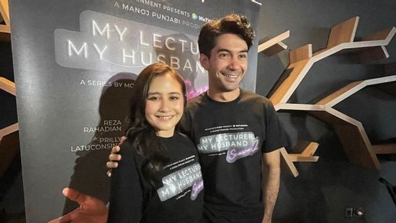 <i>My Lecturer My Husband 2</i>: Prilly Latuconsina Lakukan Improvisasi Saat Adegan Ranjang dengan Reza Rahadian 