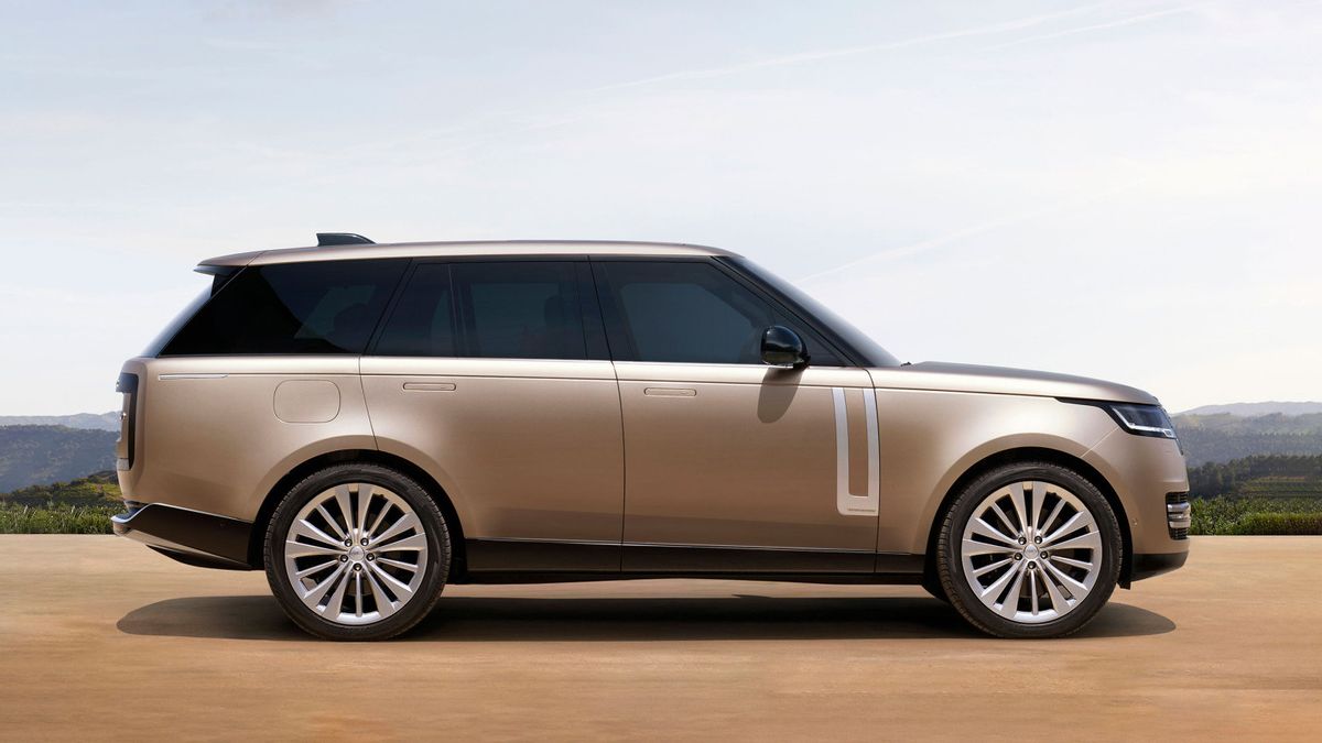 Cyber Attack Still Paralyzing JLR, British Government Steps In To Help Suppliers