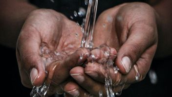 Subventionner L’eau Potable Rp33,68 Milliards, Anies: Il Y A Nos Frères L’économie Est Faible Mais Dépense Le Coût De L’approvisionnement En Eau