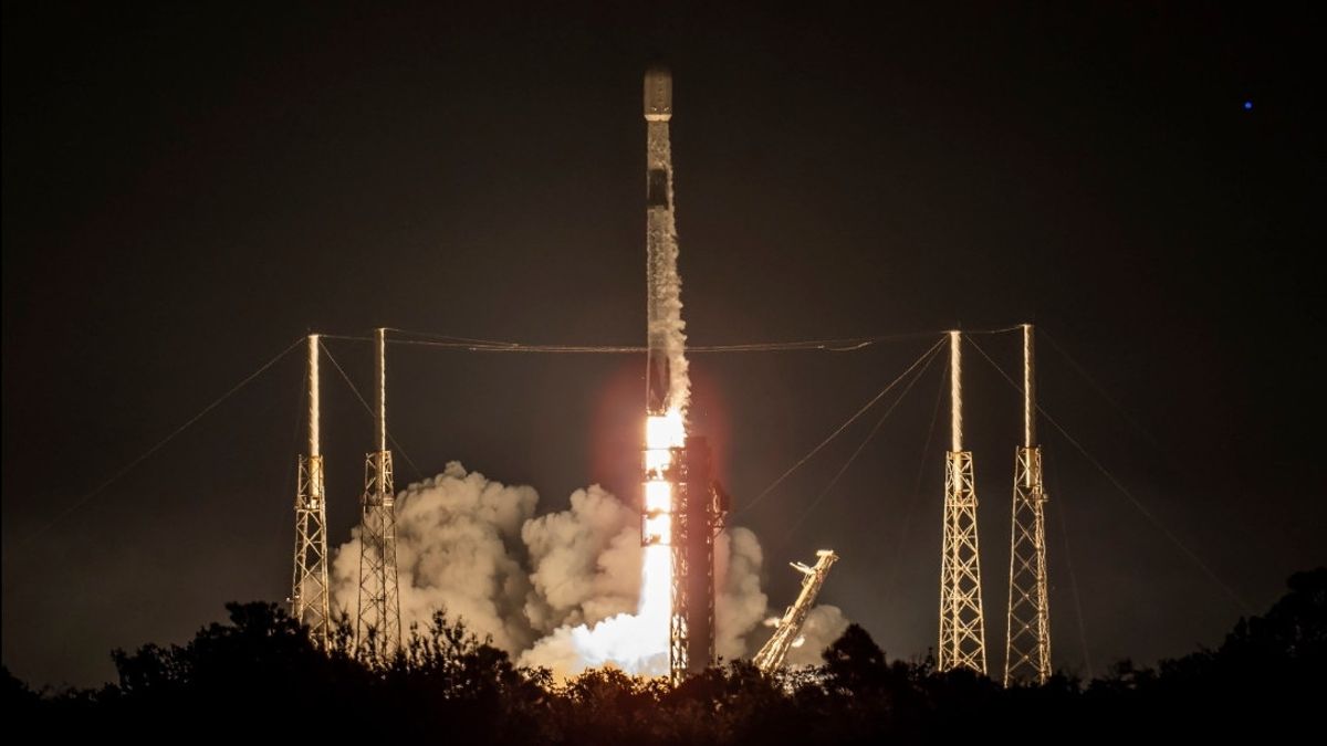 SpaceX Launches 3 Starlink Missions At Once In 2 Days