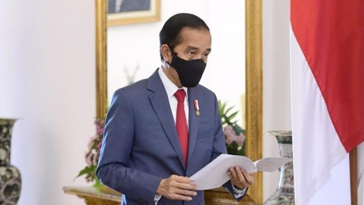 En Soumettant Dipa 2021, Jokowi Demande Aux Ministres Et Aux Chefs Régionaux De Mener à Bien La Réforme Budgétaire