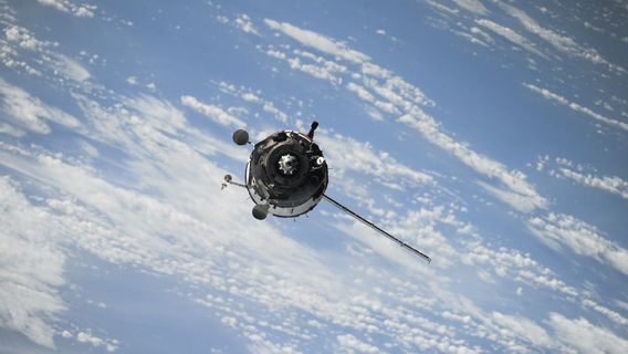 Because Of This The Russian Nauka Module Collided With The Space Station Yesterday